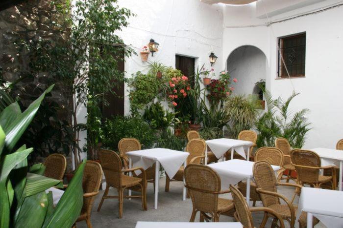 Hostal Torre De Guzman كونيل ذي لا فرونتيرا المظهر الخارجي الصورة