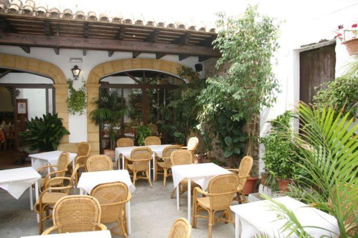 Hostal Torre De Guzman كونيل ذي لا فرونتيرا المظهر الخارجي الصورة