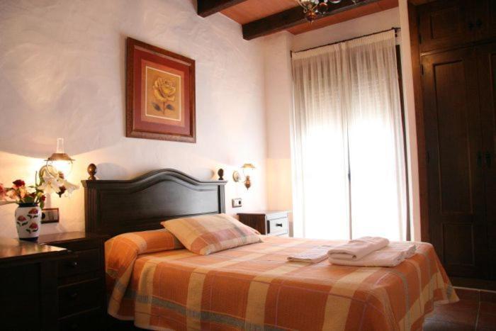 Hostal Torre De Guzman كونيل ذي لا فرونتيرا المظهر الخارجي الصورة