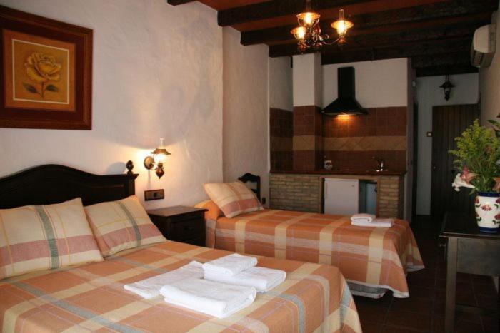 Hostal Torre De Guzman كونيل ذي لا فرونتيرا المظهر الخارجي الصورة